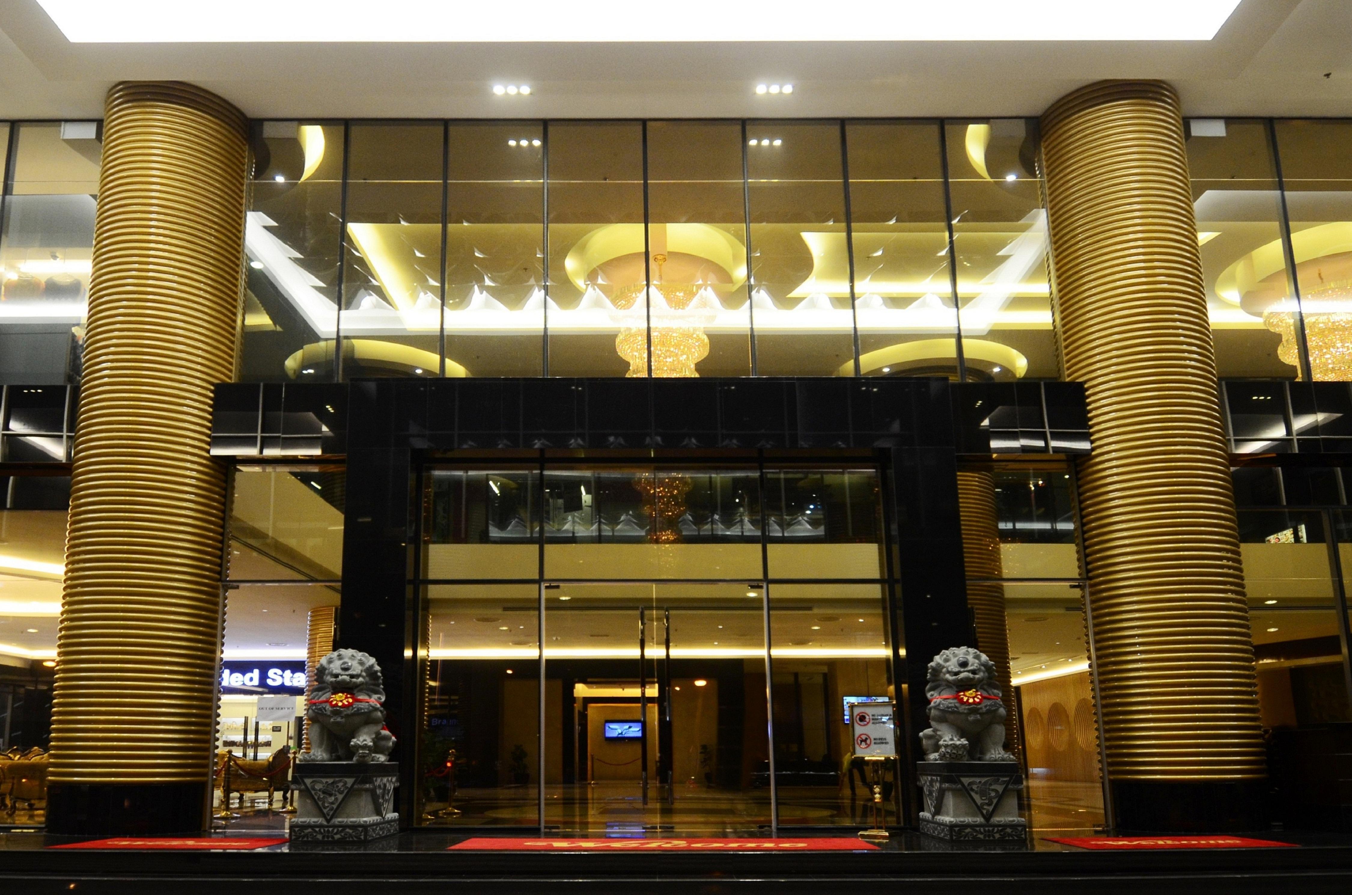 Ksl Hotel & Resort Johor Bahru Kültér fotó The hotel entrance