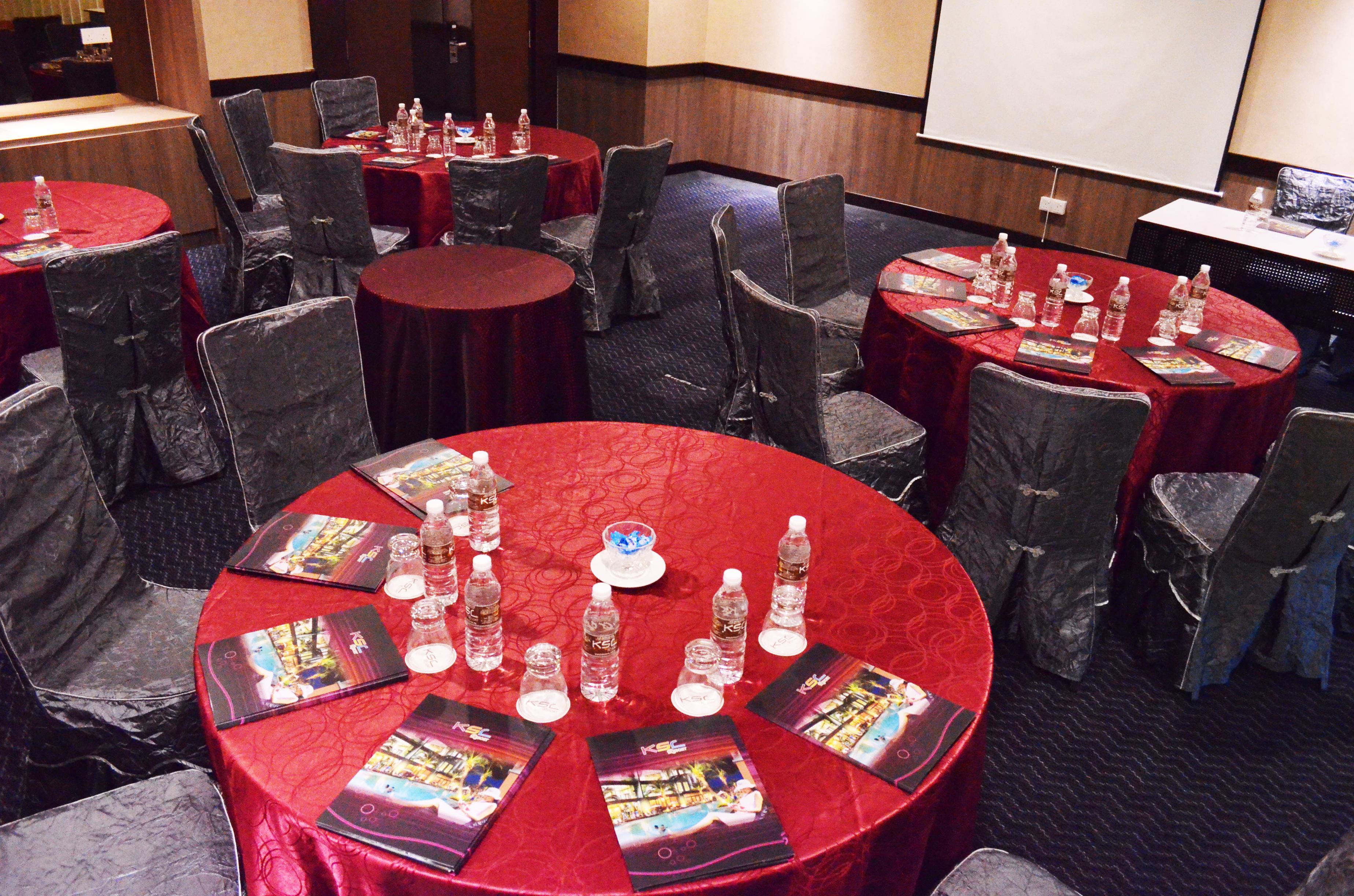 Ksl Hotel & Resort Johor Bahru Kültér fotó The conference room at the hotel